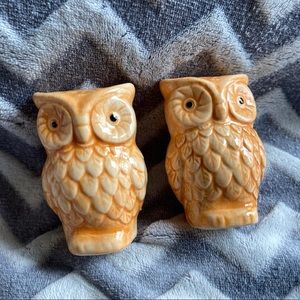 Vintage style owl salt and pepper shakers - unused
